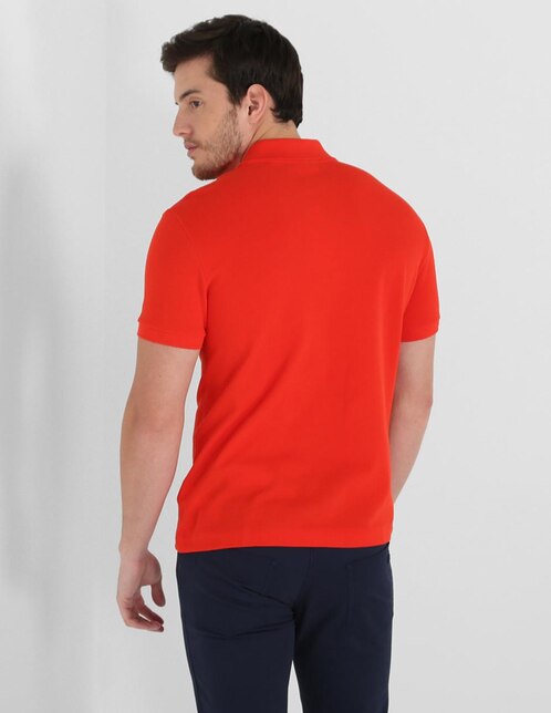 Playera polo Lacoste corte regular fit roja en Liverpool