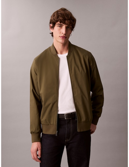 Chamarra bomber Calvin Klein impermeable con bolsillos para hombre