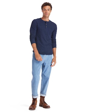 Playera Timberland cuello henley para hombre