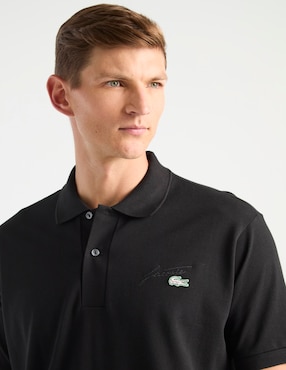 Playera tipo polo Lacoste Welcoming The Cold para hombre