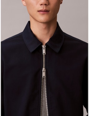 Chamarra casual Calvin Klein con bolsillos para hombre