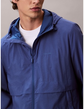 Chamarra rompevientos Calvin Klein impermeable capucha y bolsa para hombre