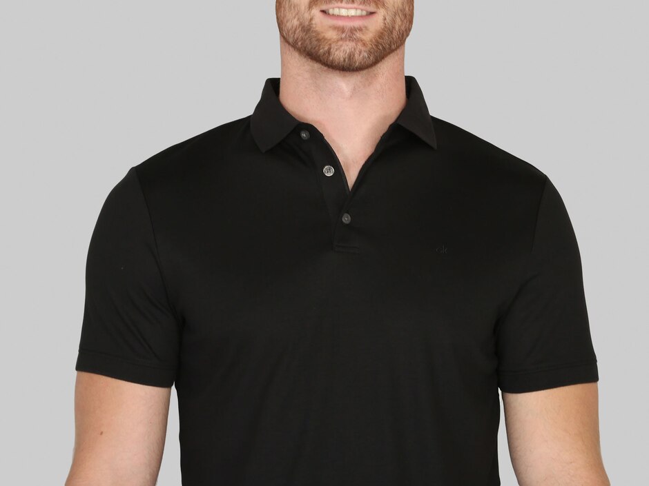 playera negra polo