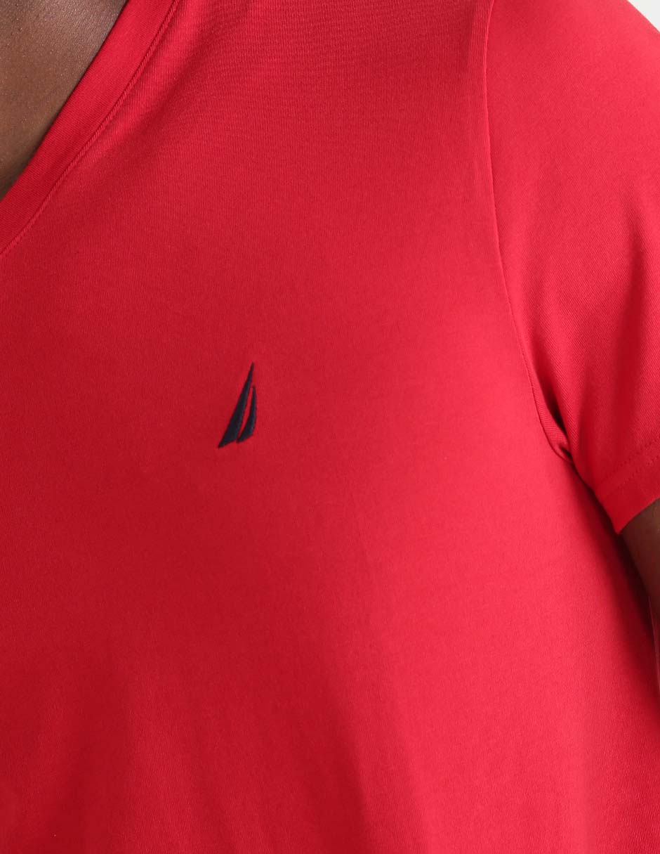 Playera cuello V para hombre 4
