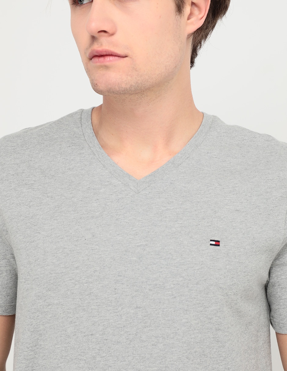 Playera cuello V para hombre 4