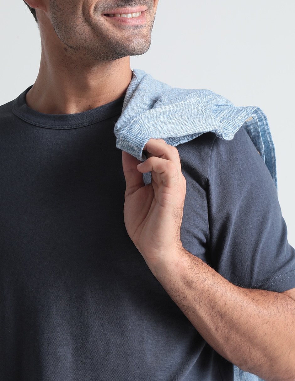 Playera cuello redondo para hombre 4
