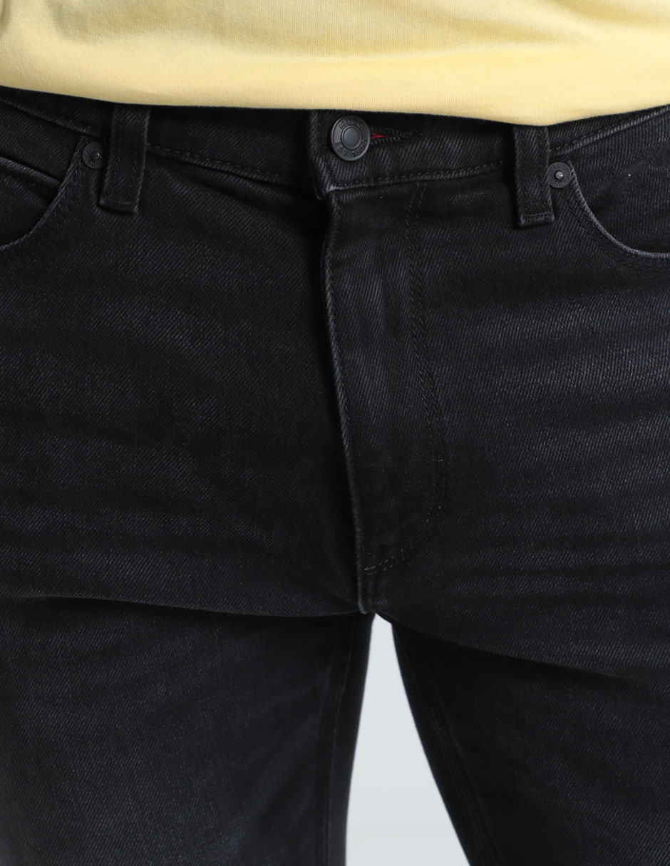 Jeans slim deslavado para hombre 4