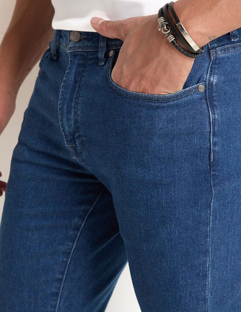 Jeans straight lavado obscuro para hombre 4
