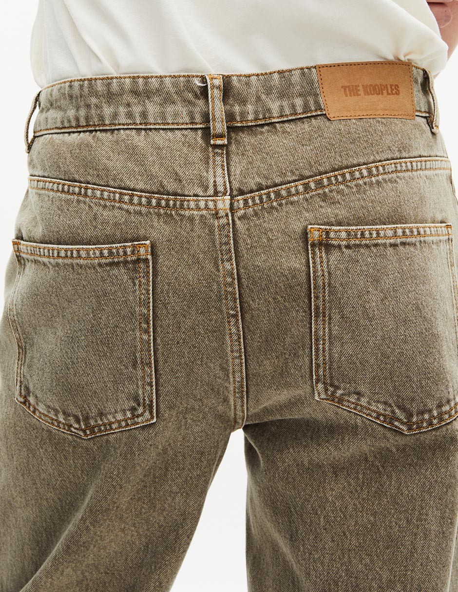 Jeans straight lavado claro para hombre 5