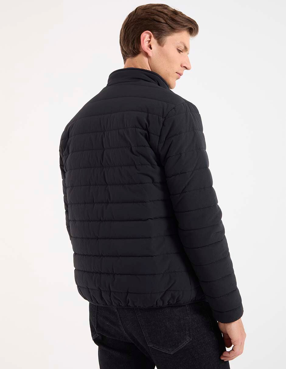 Chamarra con bolsillos para hombre 2