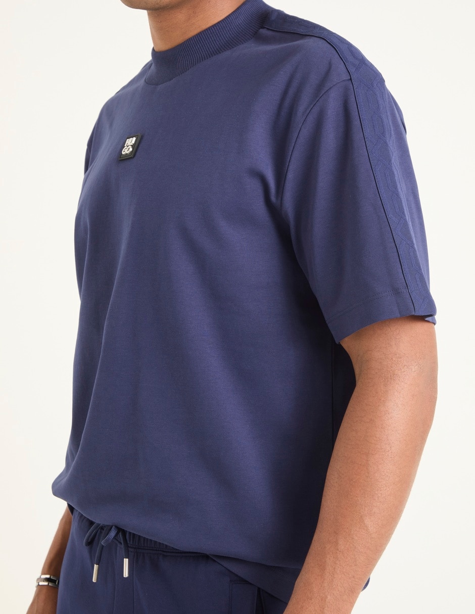 Playera cuello redondo para hombre 4