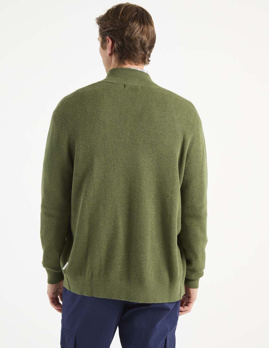 Suéter cuello alto para hombre 2