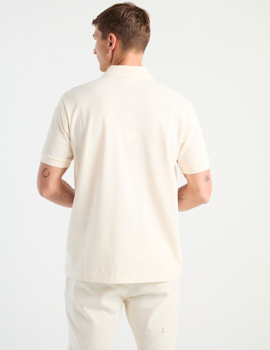 Playera tipo polo welcoming the cold para hombre 2