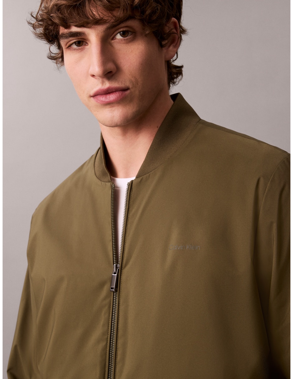 Chamarra bomber impermeable con bolsillos para hombre 3