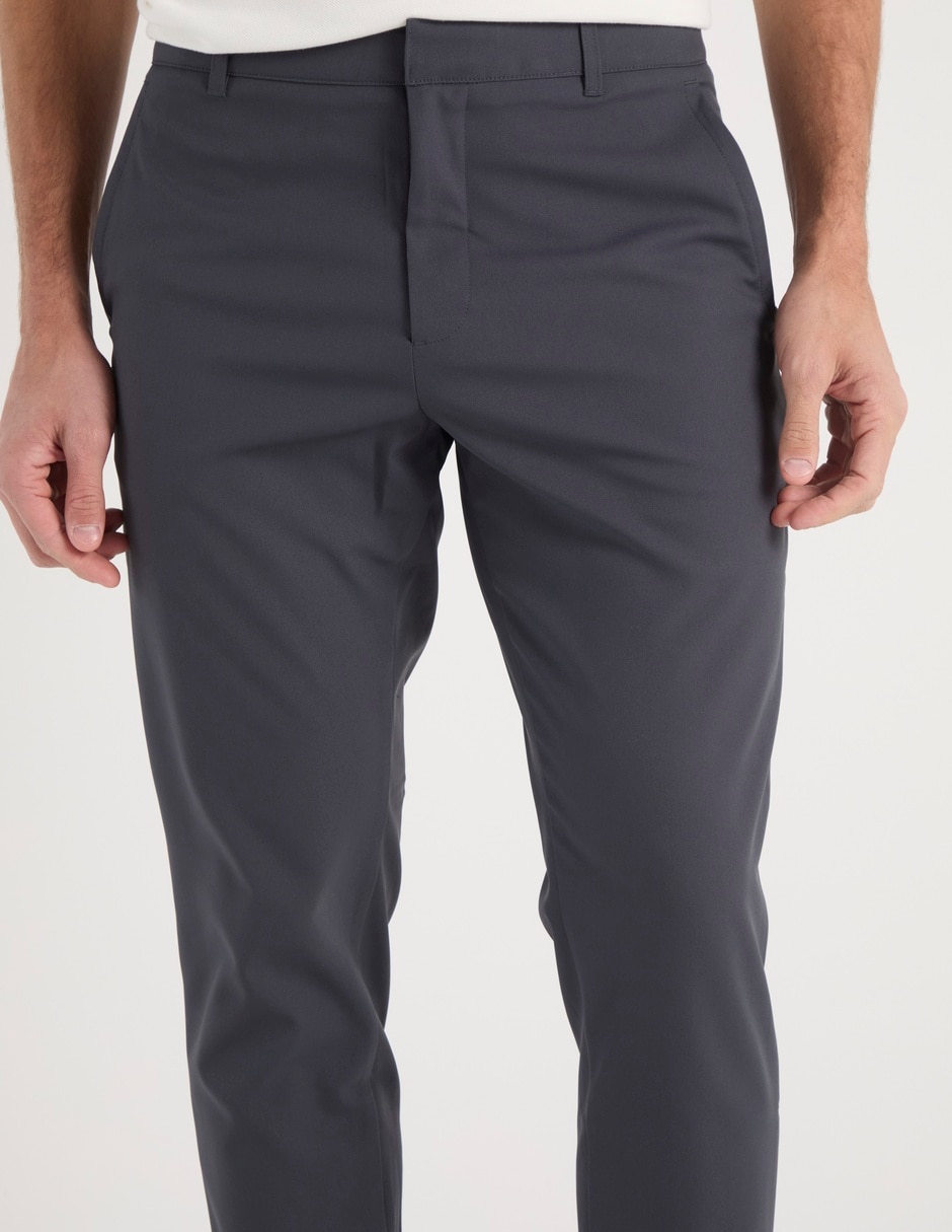Pants skynny con botón para hombre 4