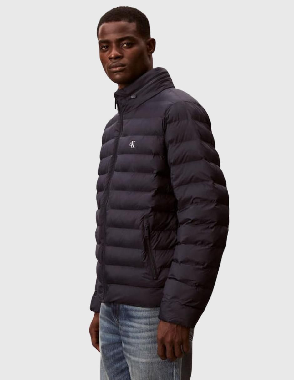 Chamarra acolchada Calvin Klein capucha desmontable para hombre