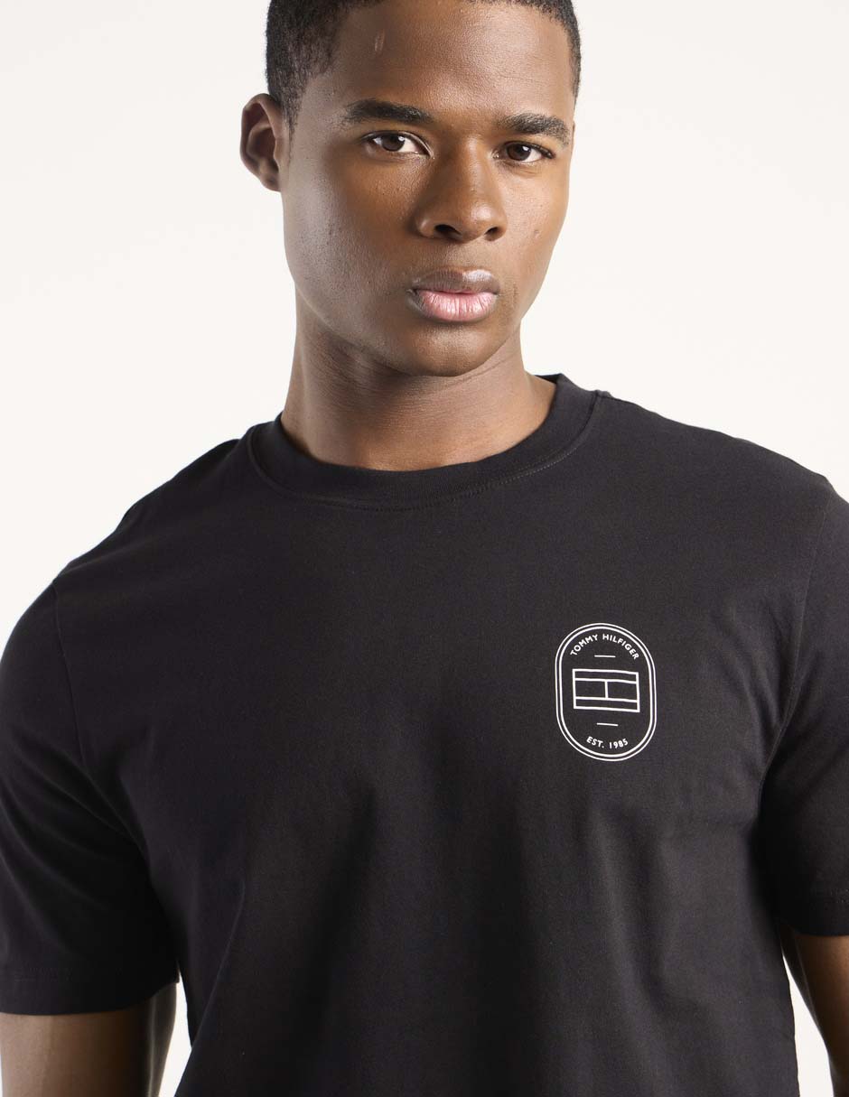 Playera Hilfiger cuello redondo para hombre 4