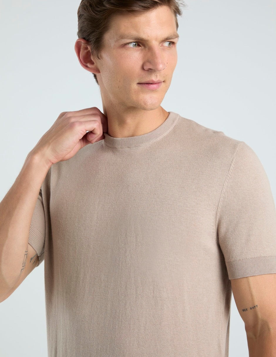 Playera cuello redondo 4