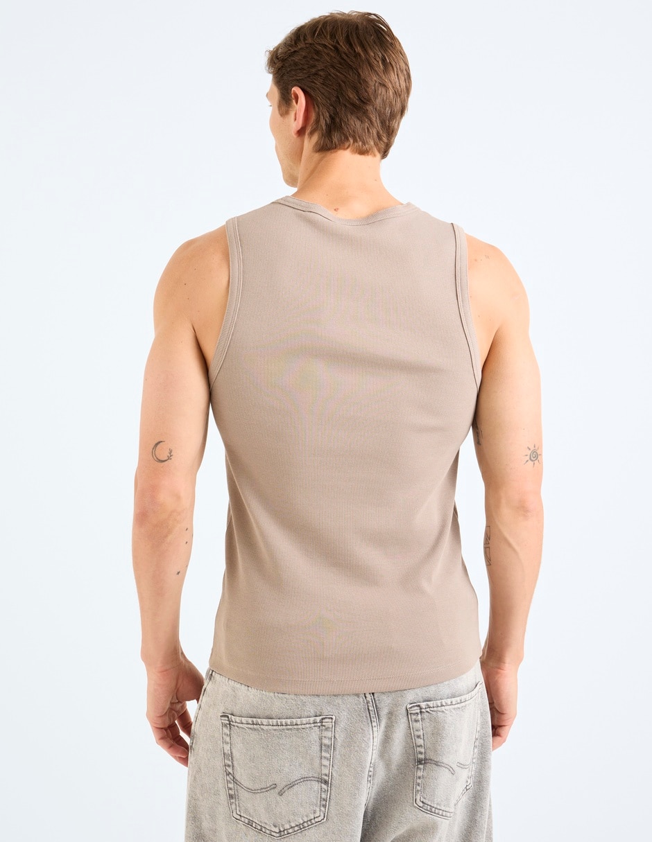 Playera cuello redondo para hombre 6