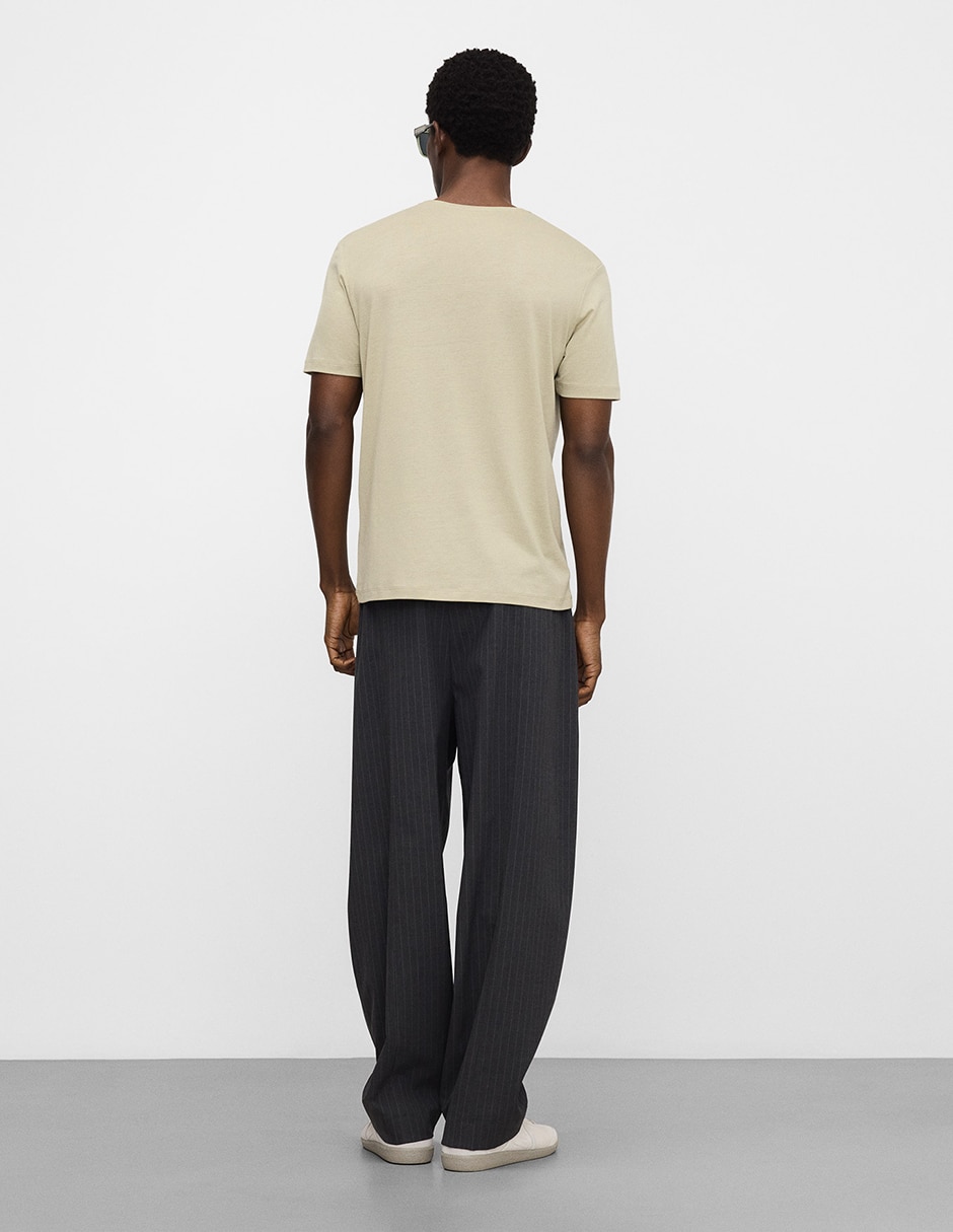 Playera cuello redondo para hombre 3